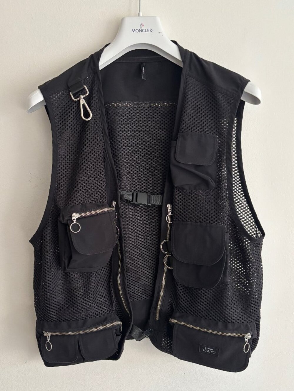 $395 Stampd Black Mesh Multipocket Utility Vest - Large